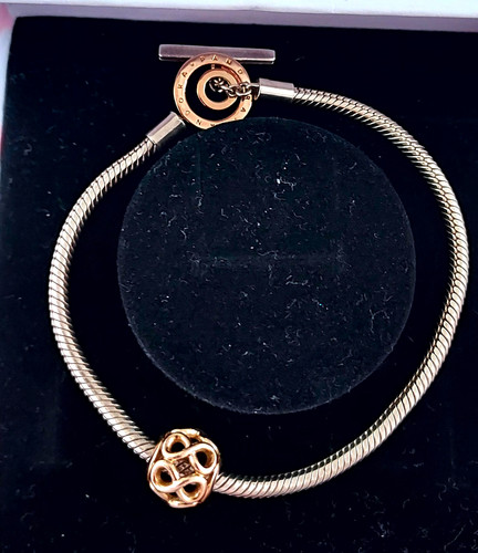 Pandora signed bar bracelet - signed,
