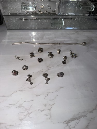 Pandora bracelet with - , 13